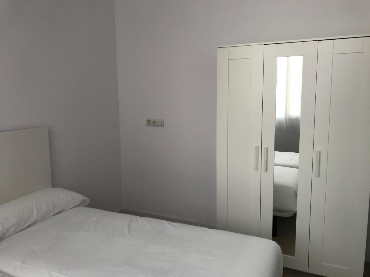 City Suites Marina Valencia Exteriör bild
