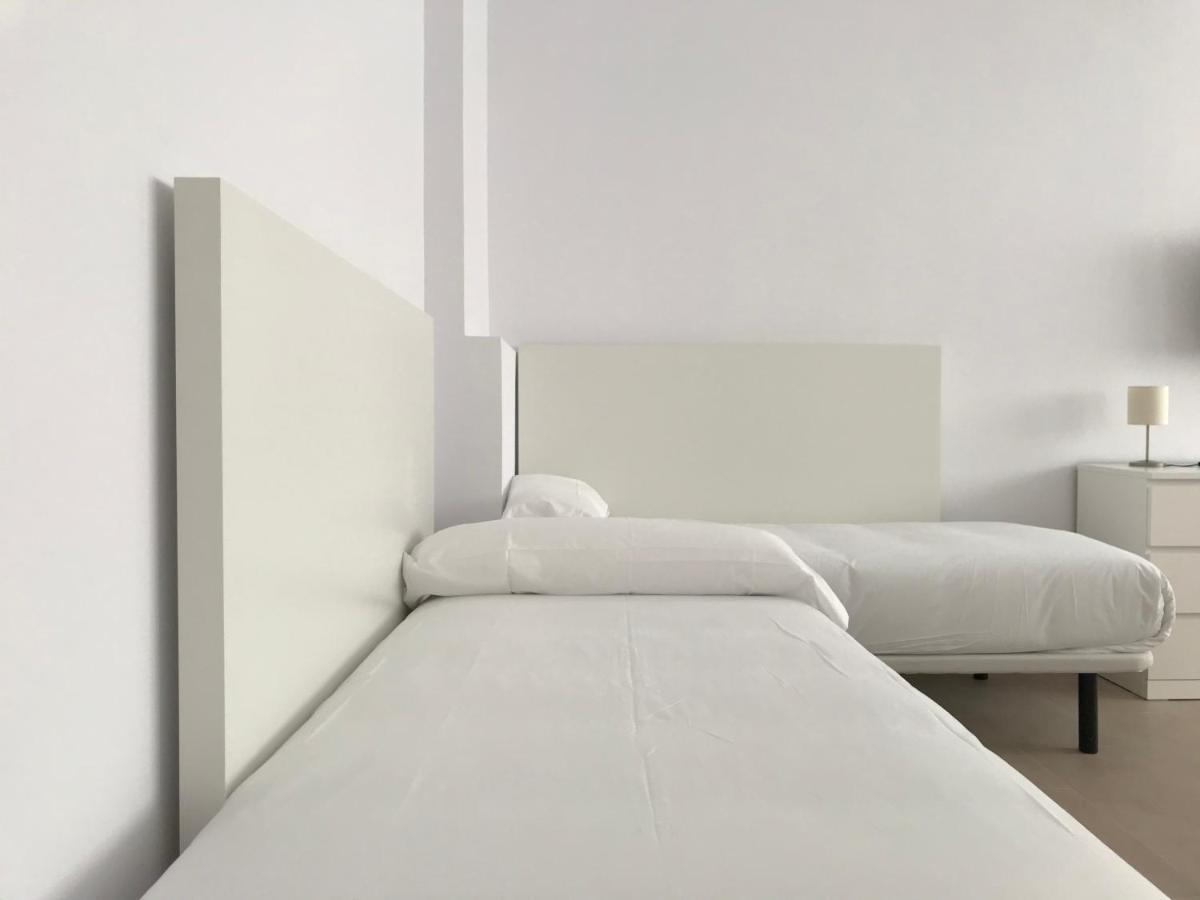 City Suites Marina Valencia Exteriör bild